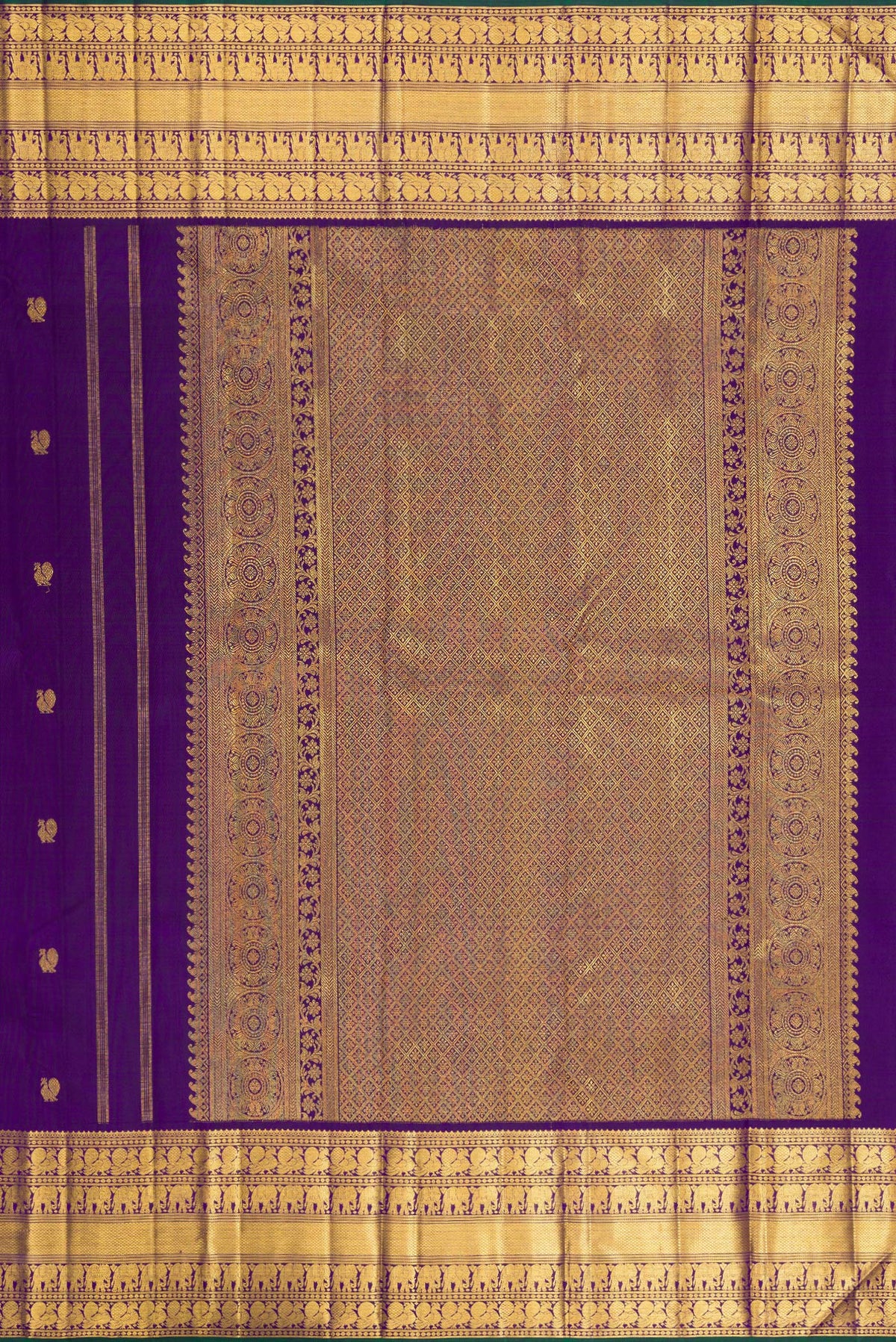 Close up image of the pallu of Pure Silk Violet Kanchipuram Saree with Zari Butta on the body and Zari Border. 
