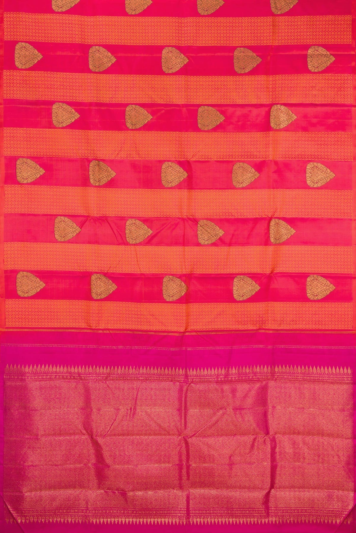 Flat view of Pure Silk Pink Dual Tone Kanjivaram Saree with Jacquard With Zari Butta on the body and Without Border. 