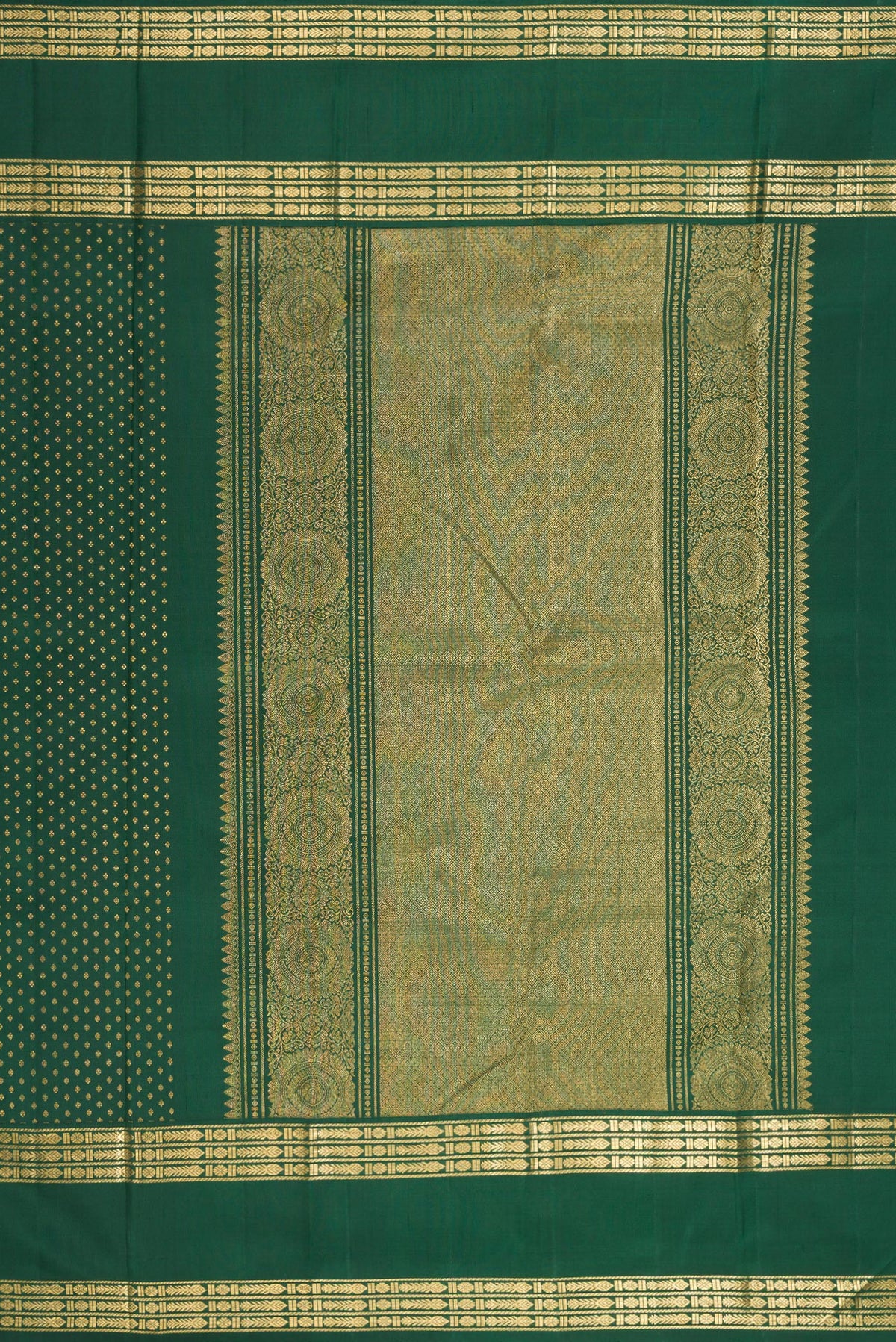 Close up image of the pallu of Pure Silk Green Kanjivaram Saree with Zari Butta on the body and Zari Border. 