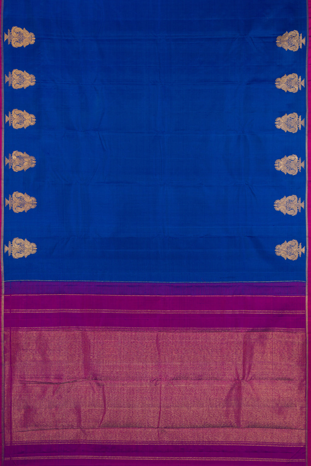 Flat view of Pure Silk Royal Blue Kanchipuram Saree with Plain Body and Fancy Border. 