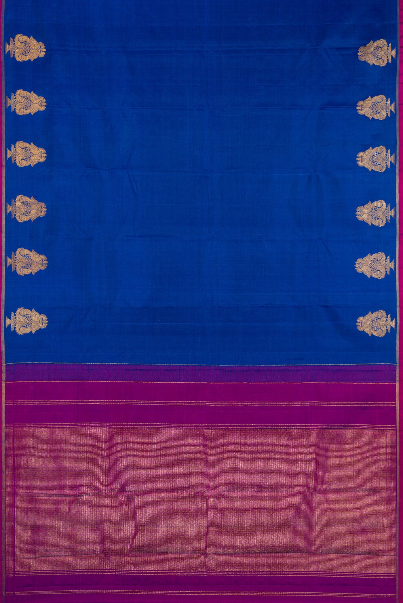 Flat view of Pure Silk Royal Blue Kanchipuram Saree with Plain Body and Fancy Border. 