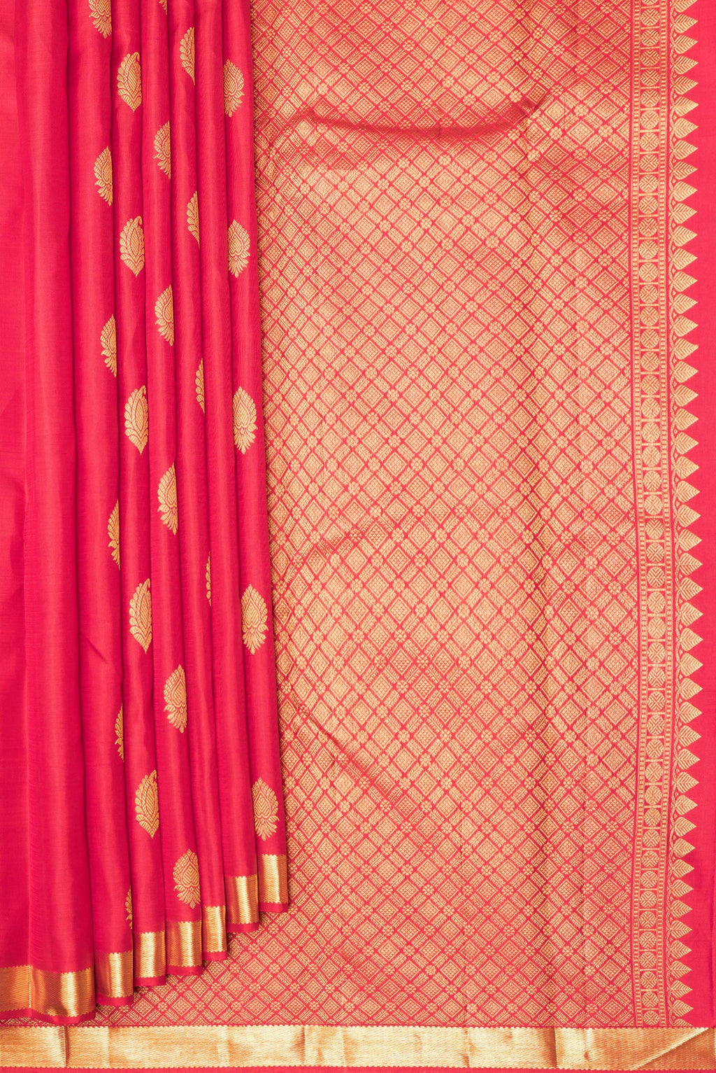 Pleats and pallu of Pure Silk Red Kanchipuram Saree with Zari Butta on the body and Zari Border. 