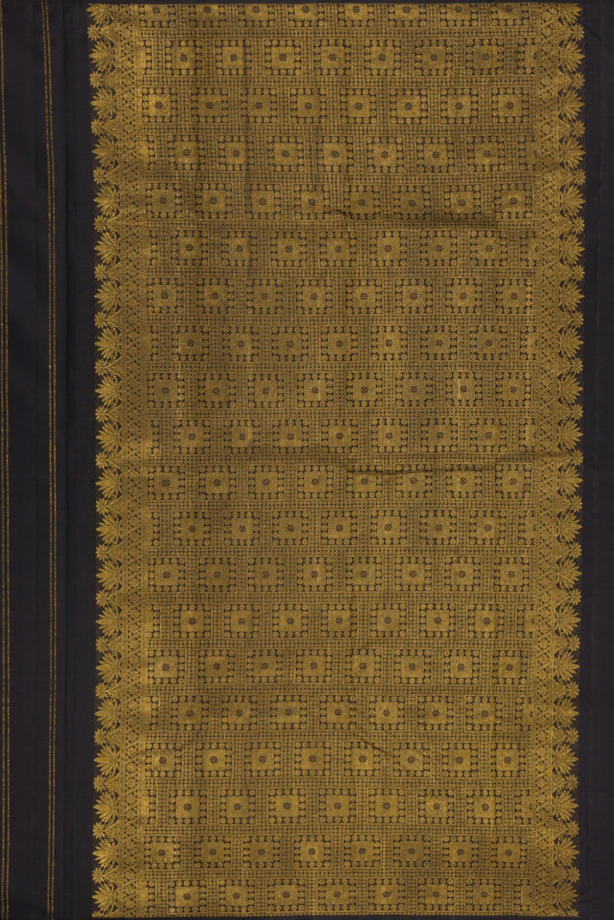 Close up image of the pallu of Pure Silk Pure Zari Black Dual Tone Kanjivaram Saree with Zari Butta on the body and Zari Border. 