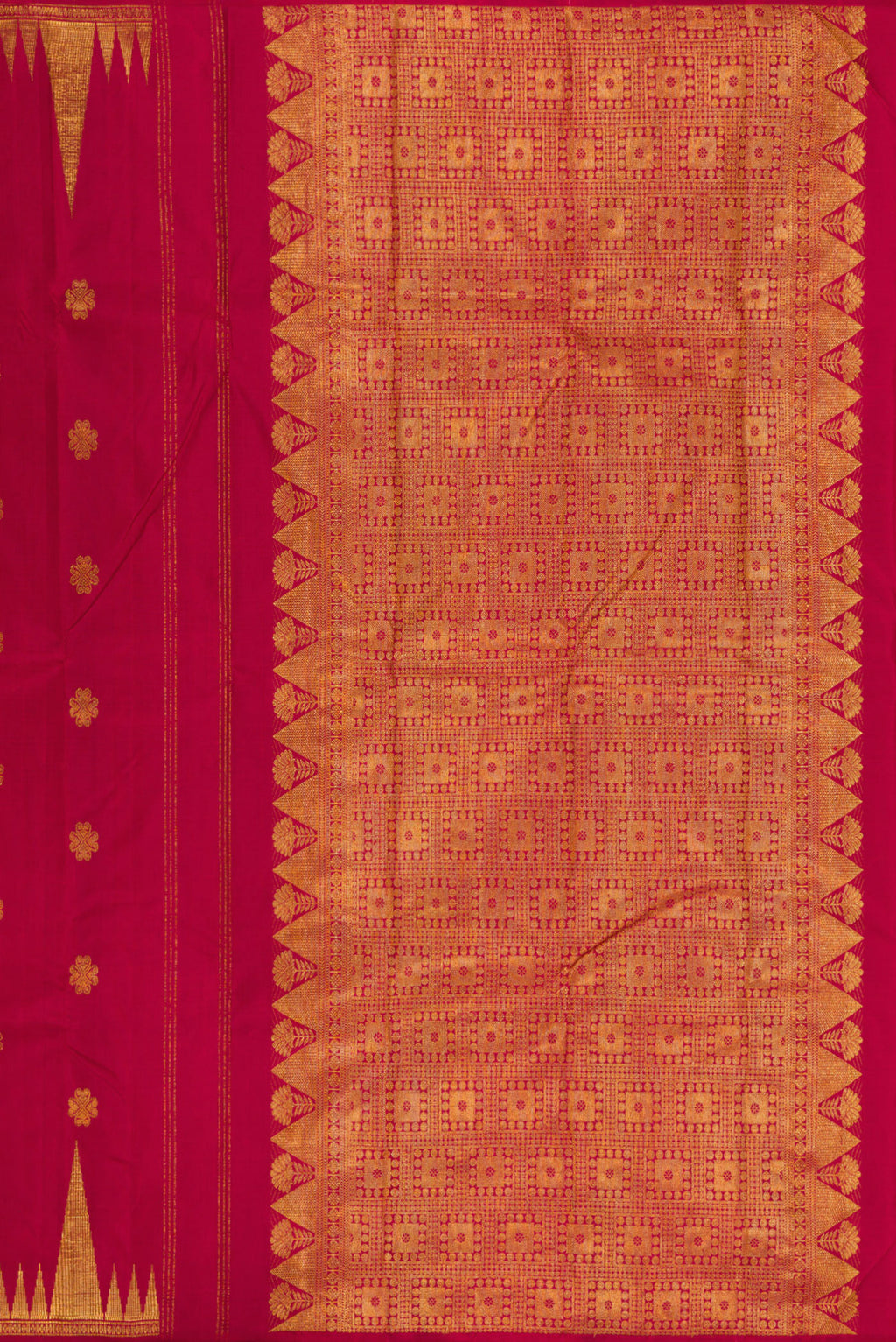 Close up image of the pallu of Pure Silk Maroon Kanjivaram Saree with Zari Butta on the body and Fancy Border. 