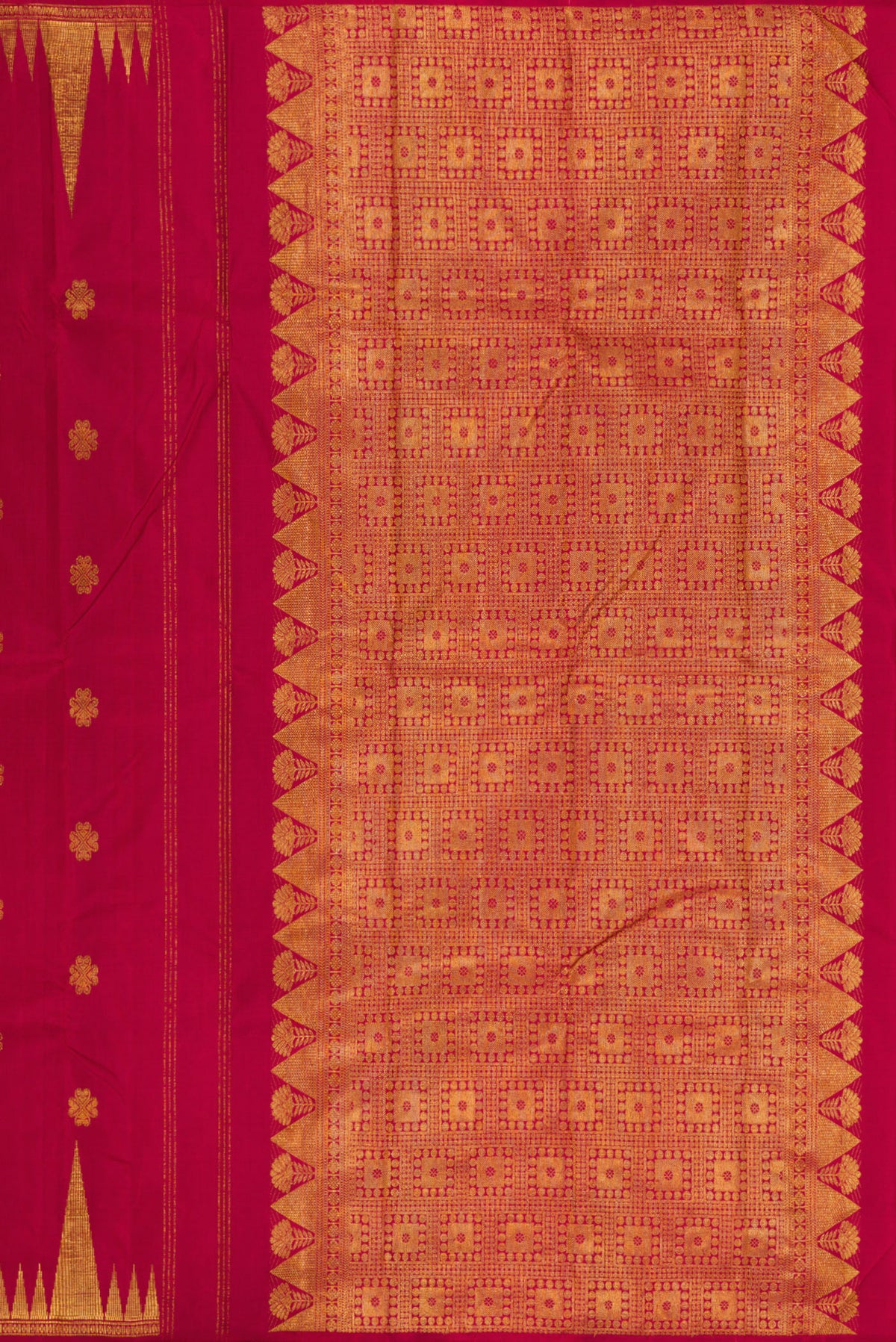 Close up image of the pallu of Pure Silk Maroon Kanjivaram Saree with Zari Butta on the body and Fancy Border. 