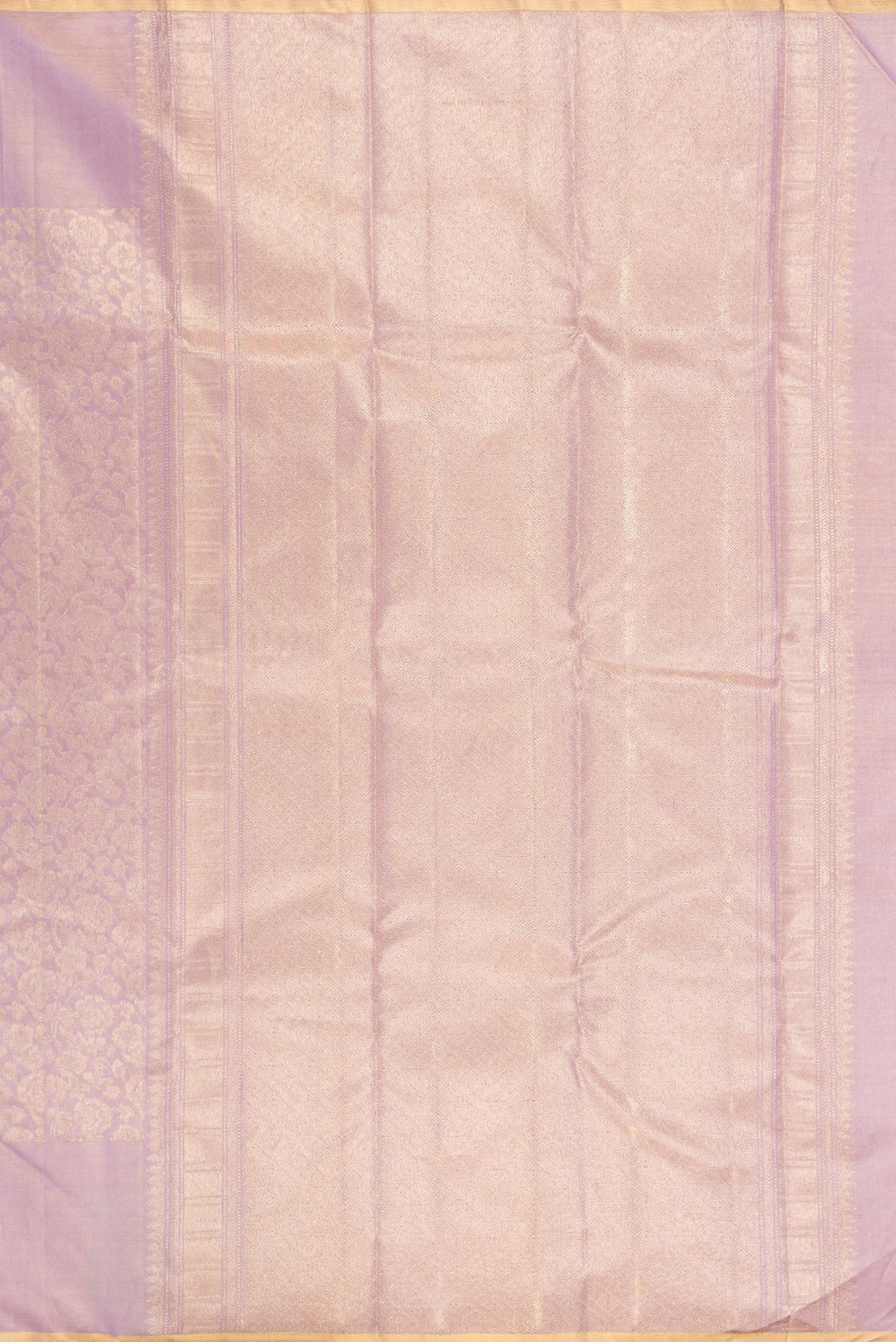 Close up image of the pallu of Lavender Kanchipuram Tissue Saree with Zari Brocade on the body and Fancy Border. 
