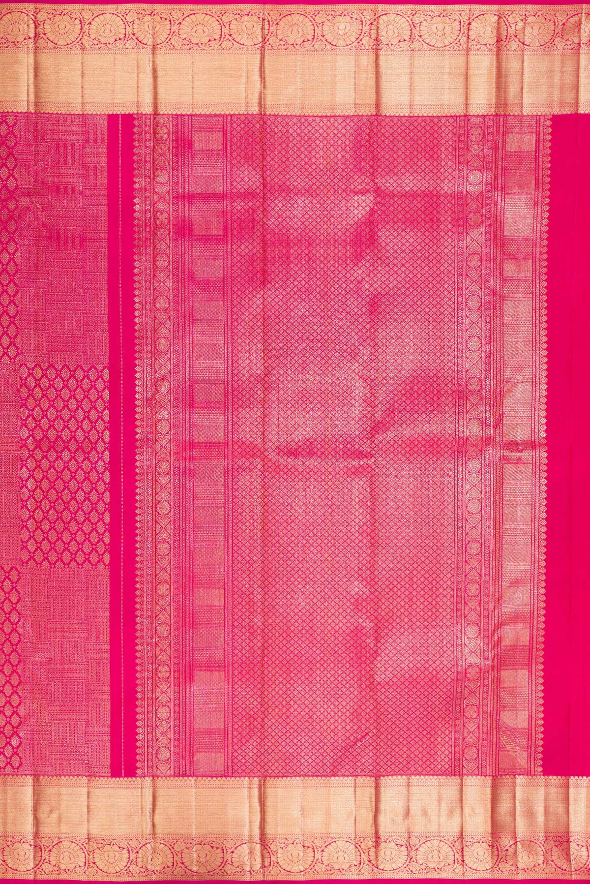 Close up image of the pallu of Pure Silk Pink Kanchipuram Saree with Zari Brocade on the body and Fancy Border. 