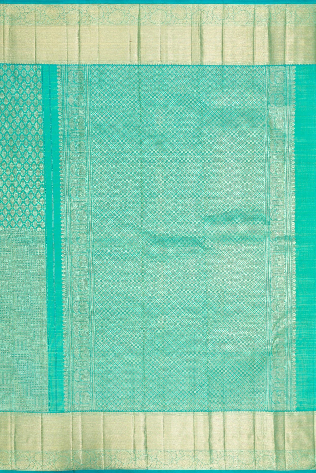 Close up image of the pallu of Pure Silk Sea Green Kanchipuram Saree with Zari Brocade on the body and Zari Border. 