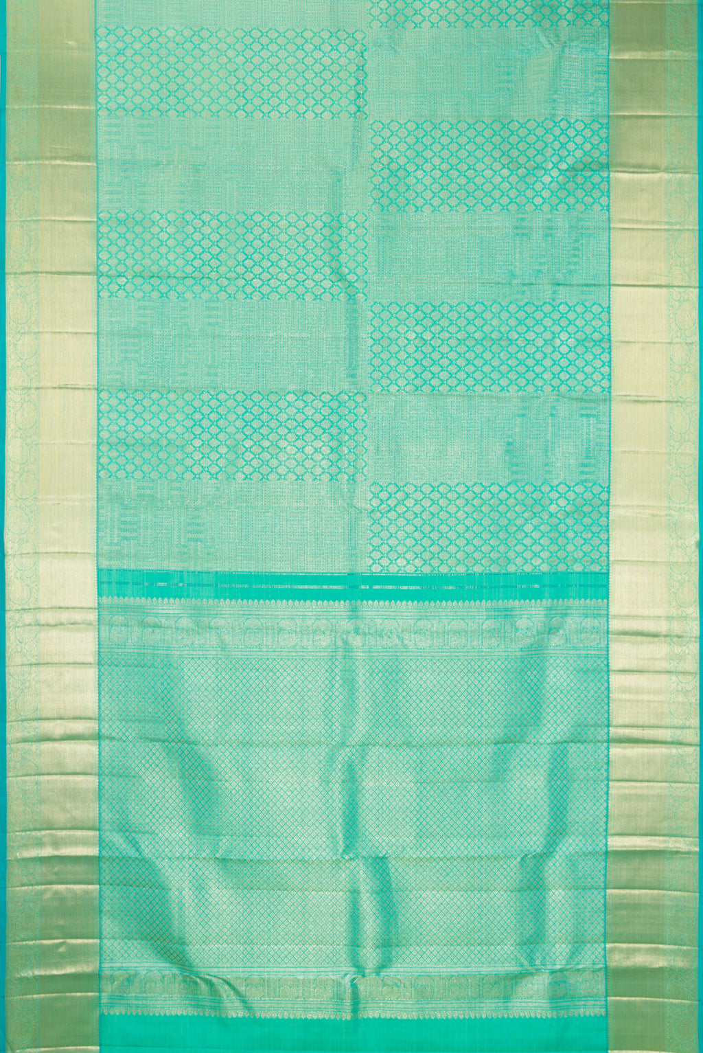 Flat view of Pure Silk Sea Green Kanchipuram Saree with Zari Brocade on the body and Zari Border. 