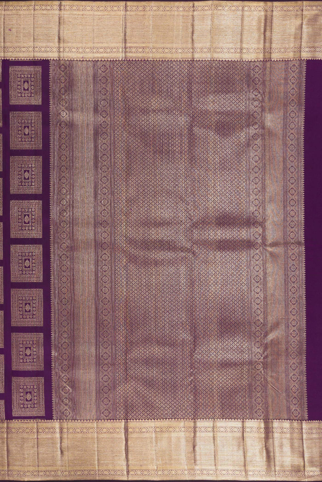 Close up image of the pallu of Pure Silk Violet Kanchipuram Saree with Zari Brocade on the body and Zari Border. 
