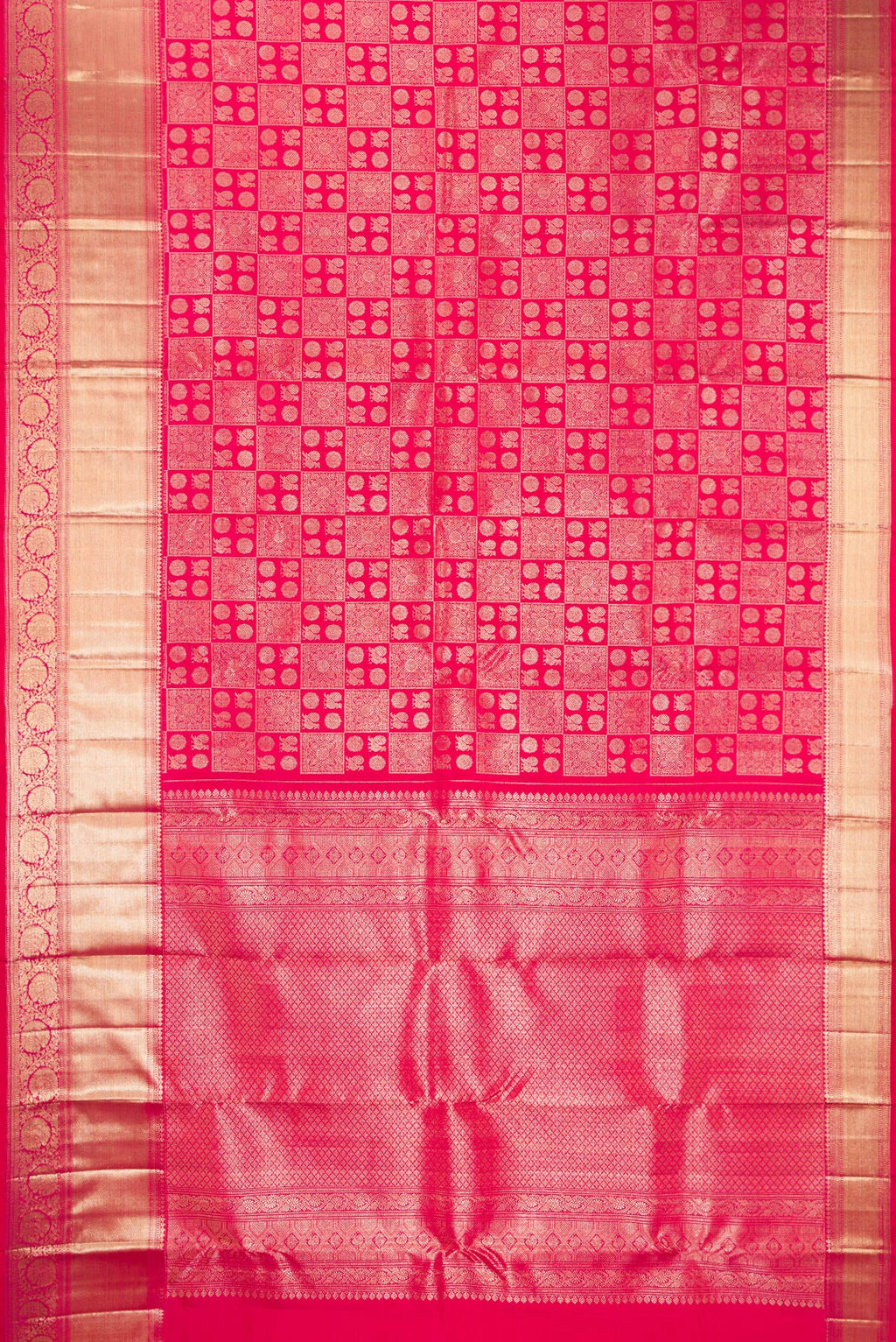 Flat view of Pure Silk Dark Pink Kanchipuram Saree with Zari Brocade on the body and Zari Border. 