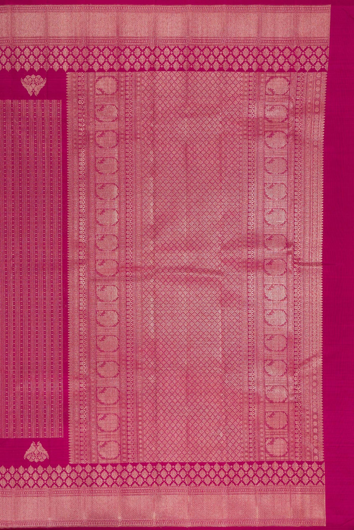 Close up image of the pallu of Pure Silk Dark Pink Kanchipuram Saree with Zari Brocade on the body and Zari Border. 