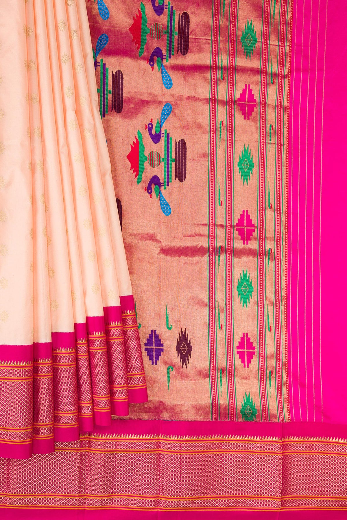 Pleats and pallu of Pure Silk Peach Paithani Saree with Zari Butta on the body and Zari Border. 