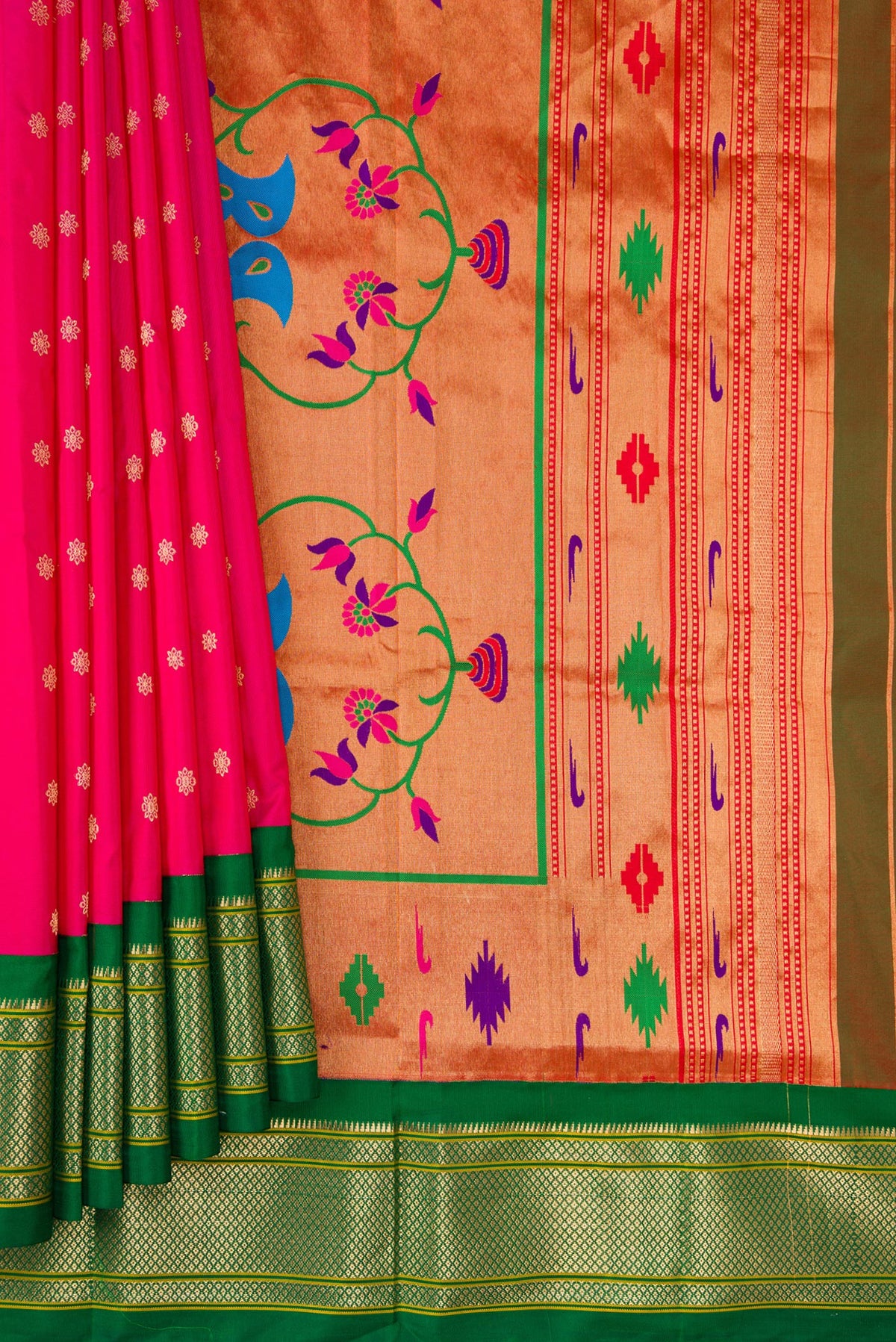 Pleats and pallu of Pure Silk Dark Pink Paithani Saree with Zari Butta on the body and Zari Border. 