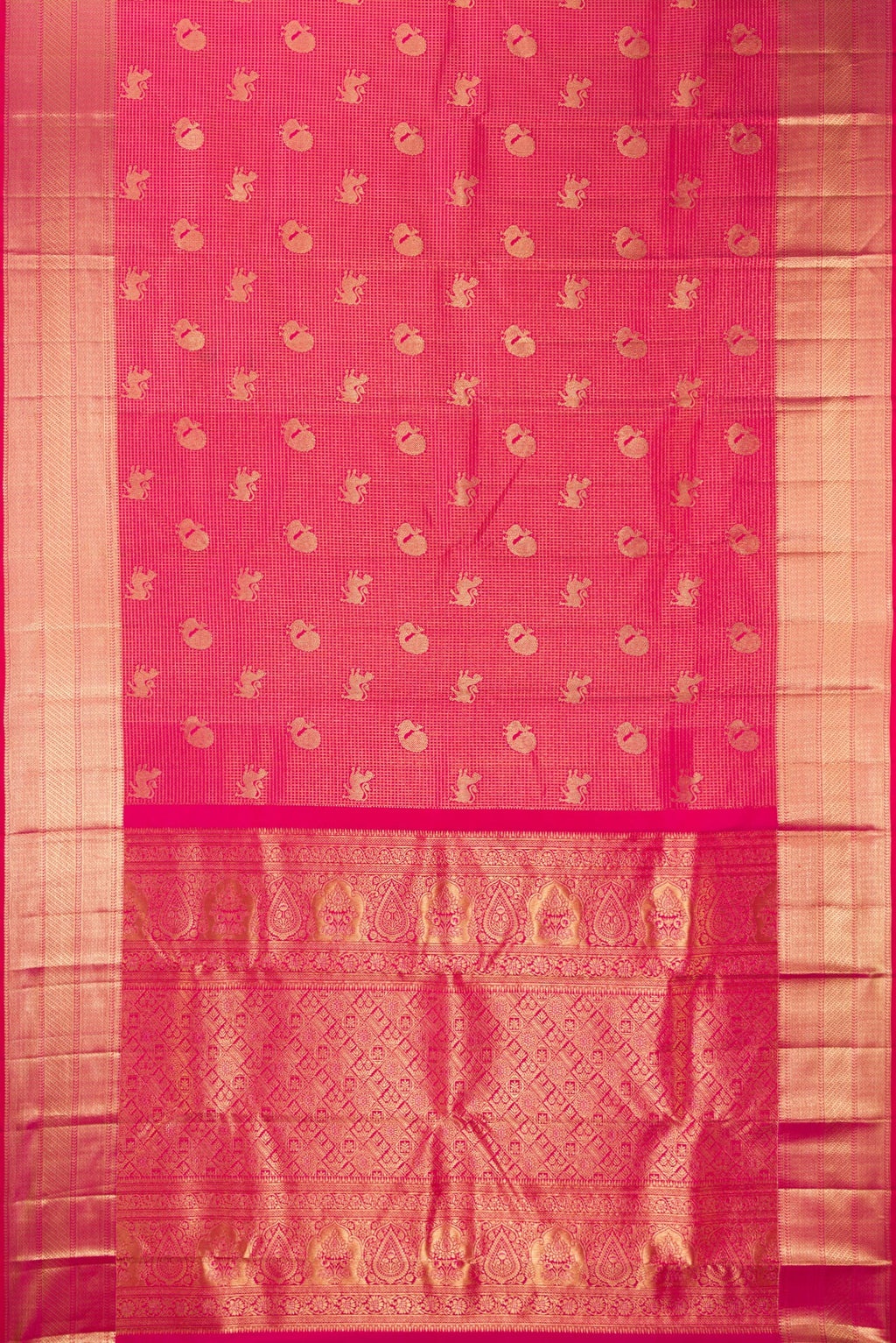 Flat view of Pure Silk Dark Pink Dual Tone Kanchipuram Saree with Zari Brocade on the body and Zari Border. 