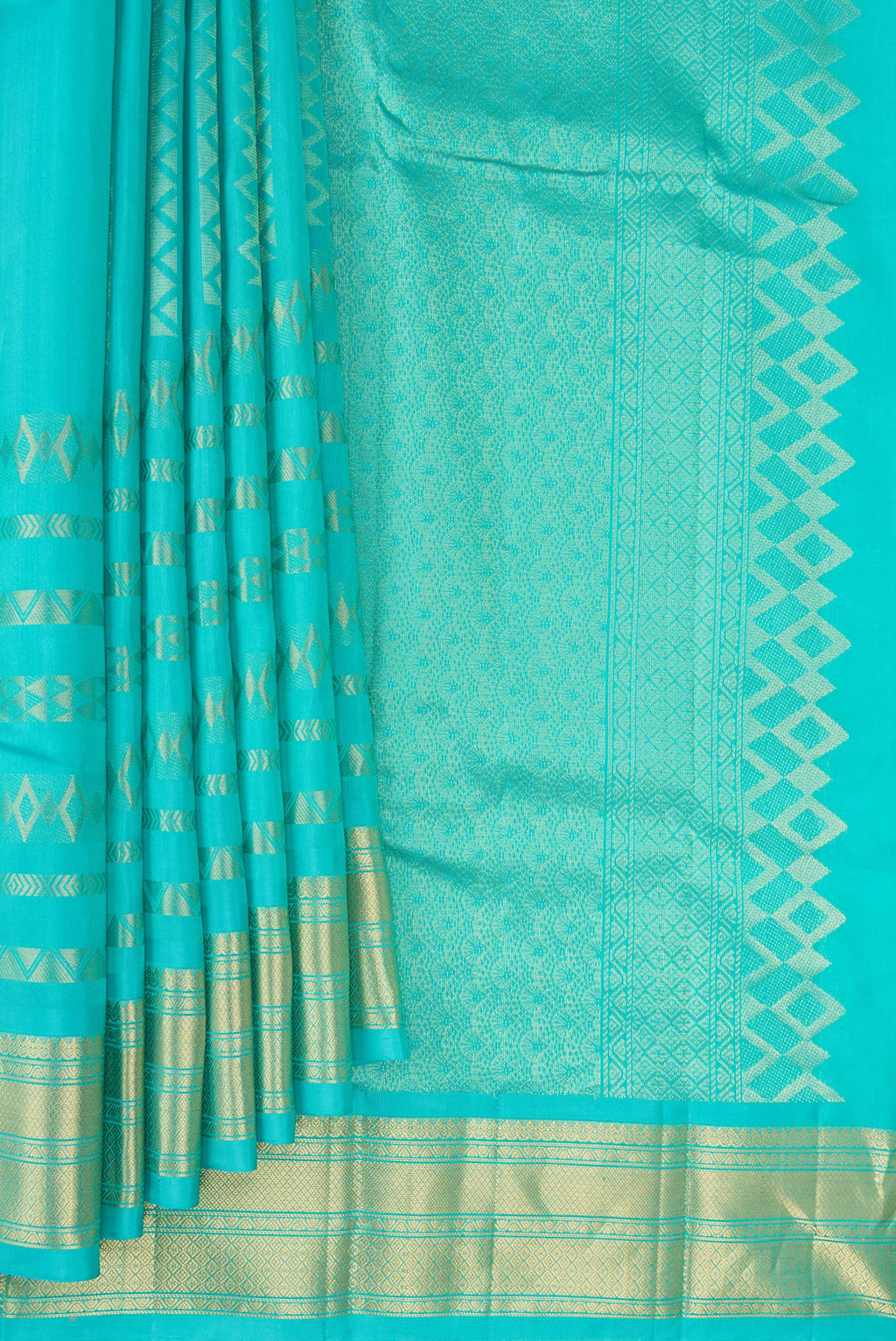 Pleats and pallu of Pure Silk Turquoise Kanchipuram Saree with Stripes on the body and Zari Border. 