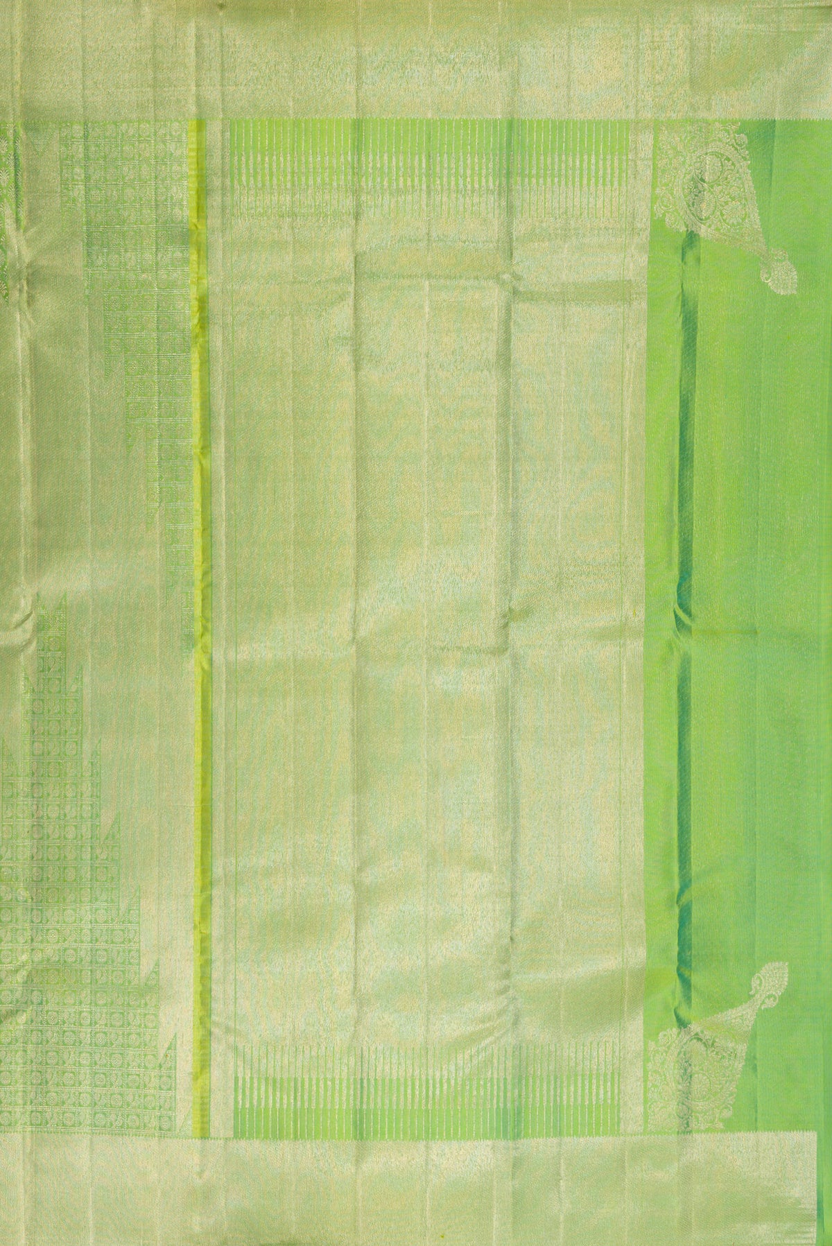 Close up image of the pallu of Pure Silk Light Green Kanjivaram Saree with Zari Brocade on the body and Zari Border. 