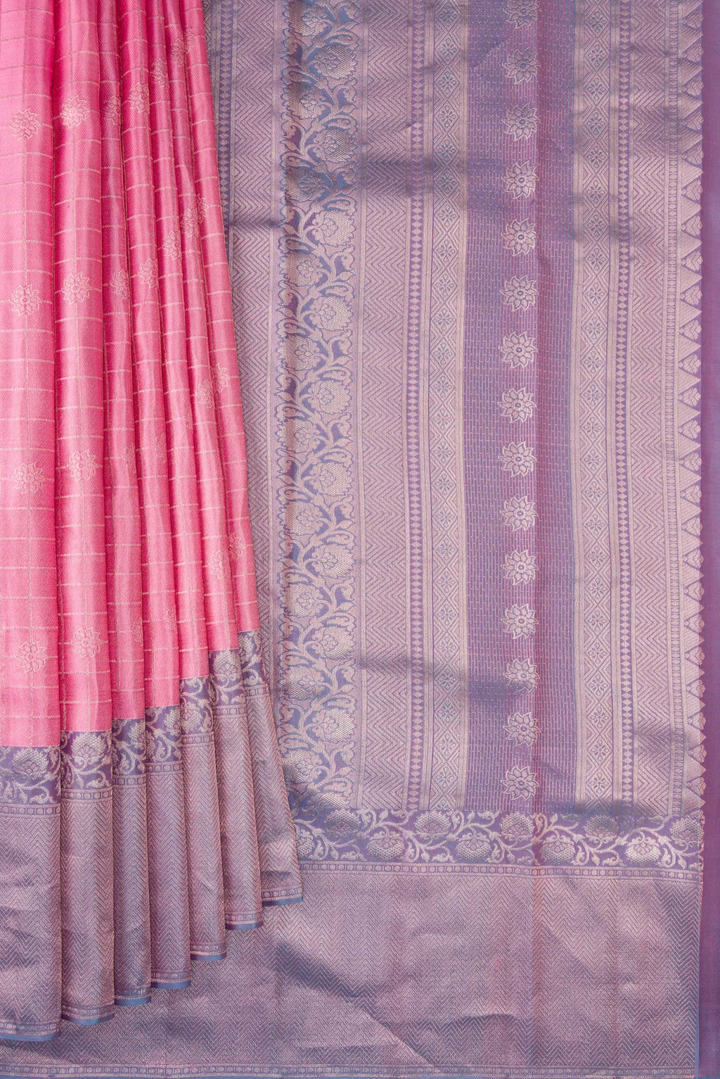 Pleats and pallu of Pure Silk Pink Kanchipuram Saree with Checked design on the body and Fancy Border. 