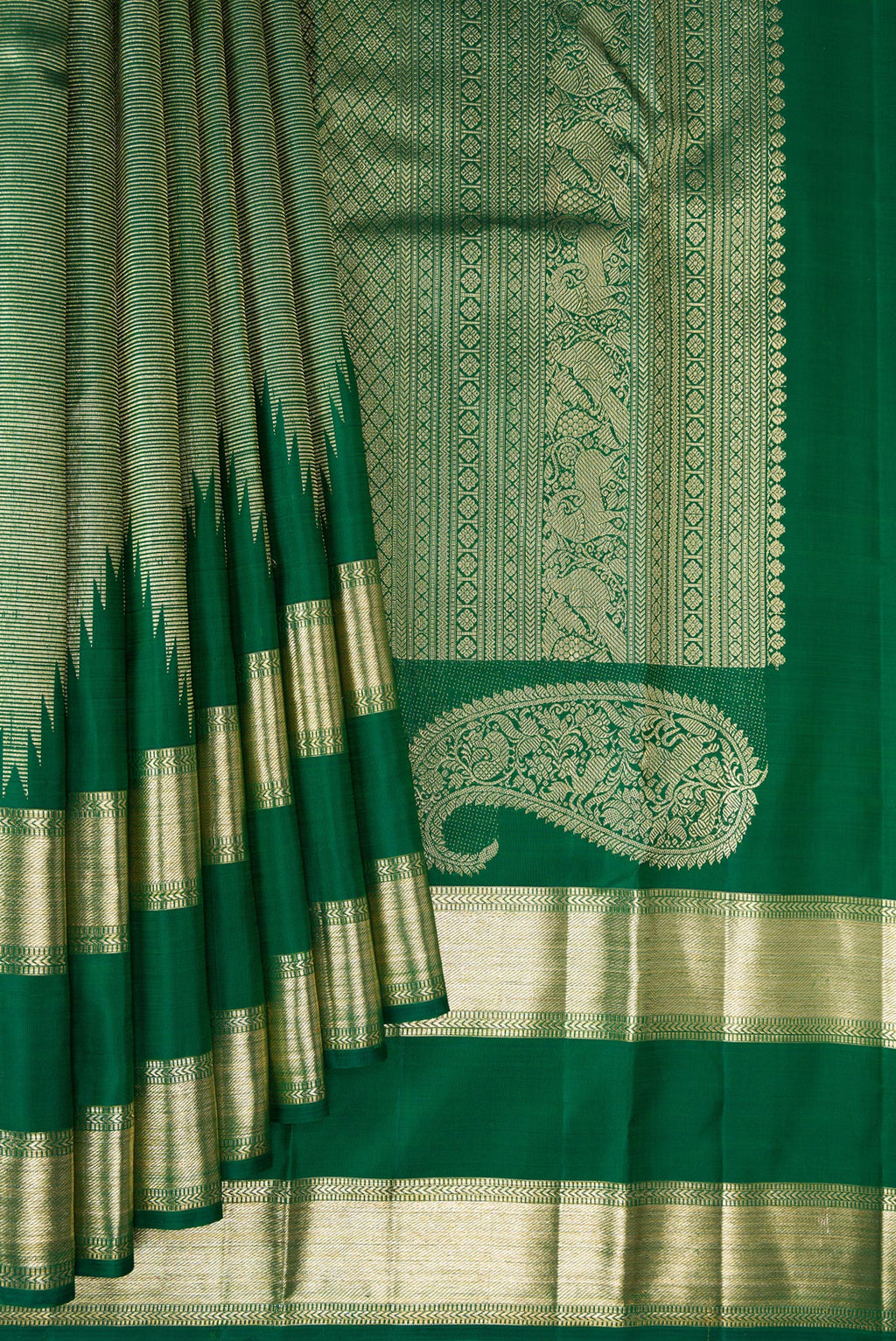 Pleats and pallu of Pure Silk Green Kanchipuram Saree with Zari Brocade on the body and Temple Border. 