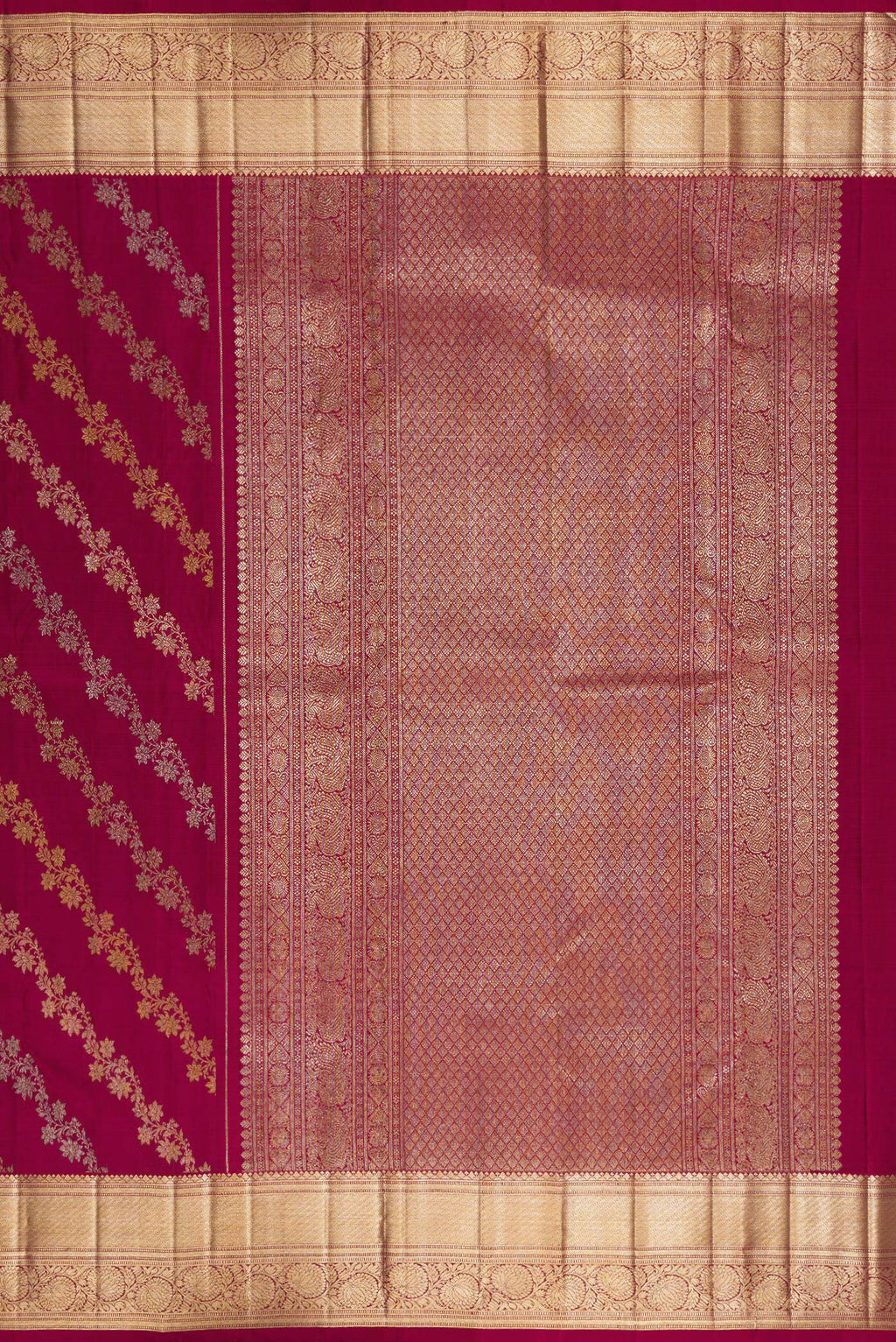 Close up image of the pallu of Pure Silk Maroon Kanchipuram Saree with Zari Brocade on the body and Zari Border. 