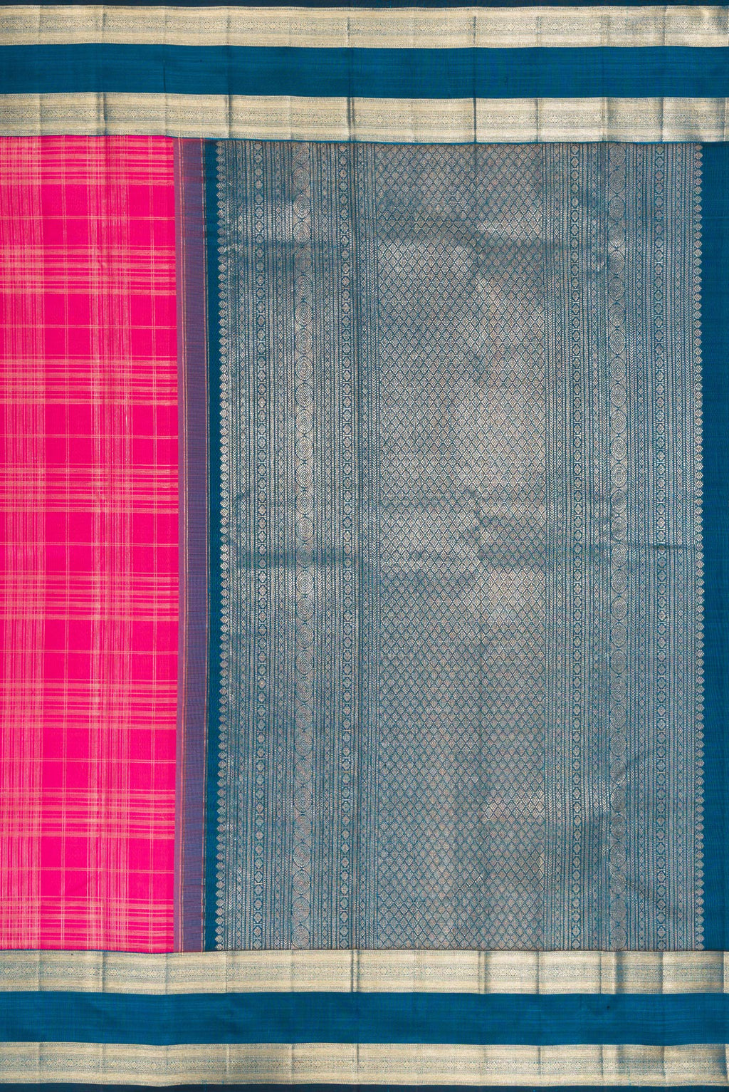 Close up image of the pallu of Pure Silk Pink Kanchipuram Saree with Checked design on the body and Zari Border. 