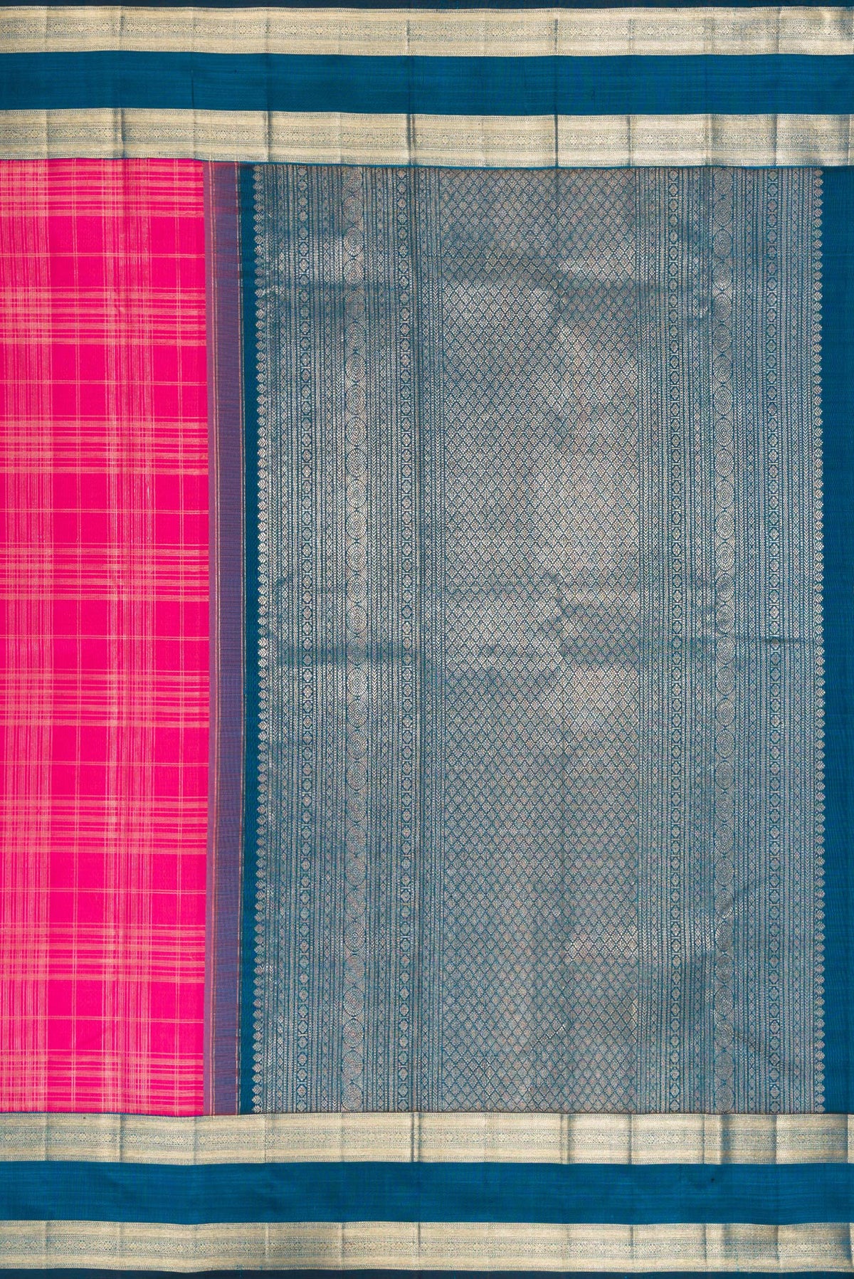 Close up image of the pallu of Pure Silk Pink Kanchipuram Saree with Checked design on the body and Zari Border. 