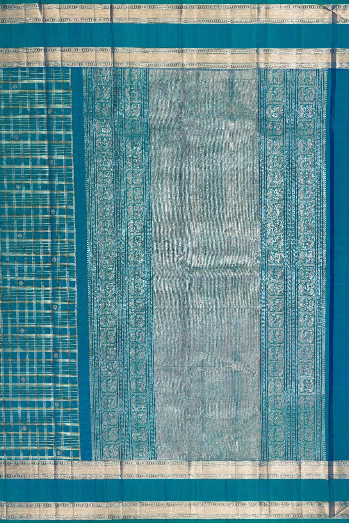Close up image of the pallu of Pure Silk Peacock Blue Dual Tone Kanchipuram Saree with Checked design on the body and Zari Border. 