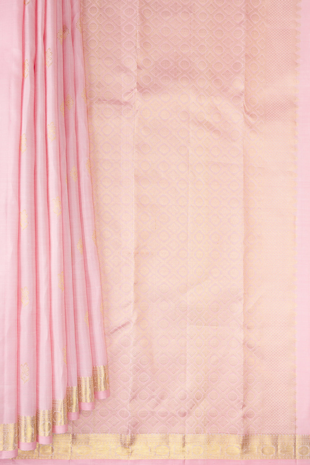 Pleats and pallu of Pure Silk Rose pink Kanjivaram Saree with Zari Butta on the body and Zari Border. 