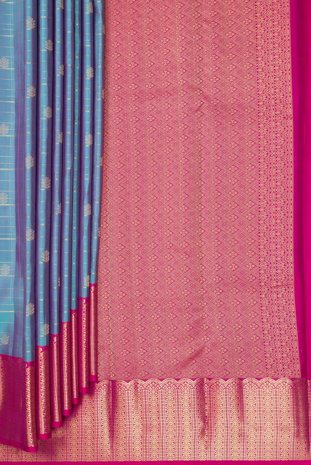 Pleats and pallu of Pure Silk Peacock Blue Dual Tone Kanchipuram Saree with Checked design on the body and Zari Border. 