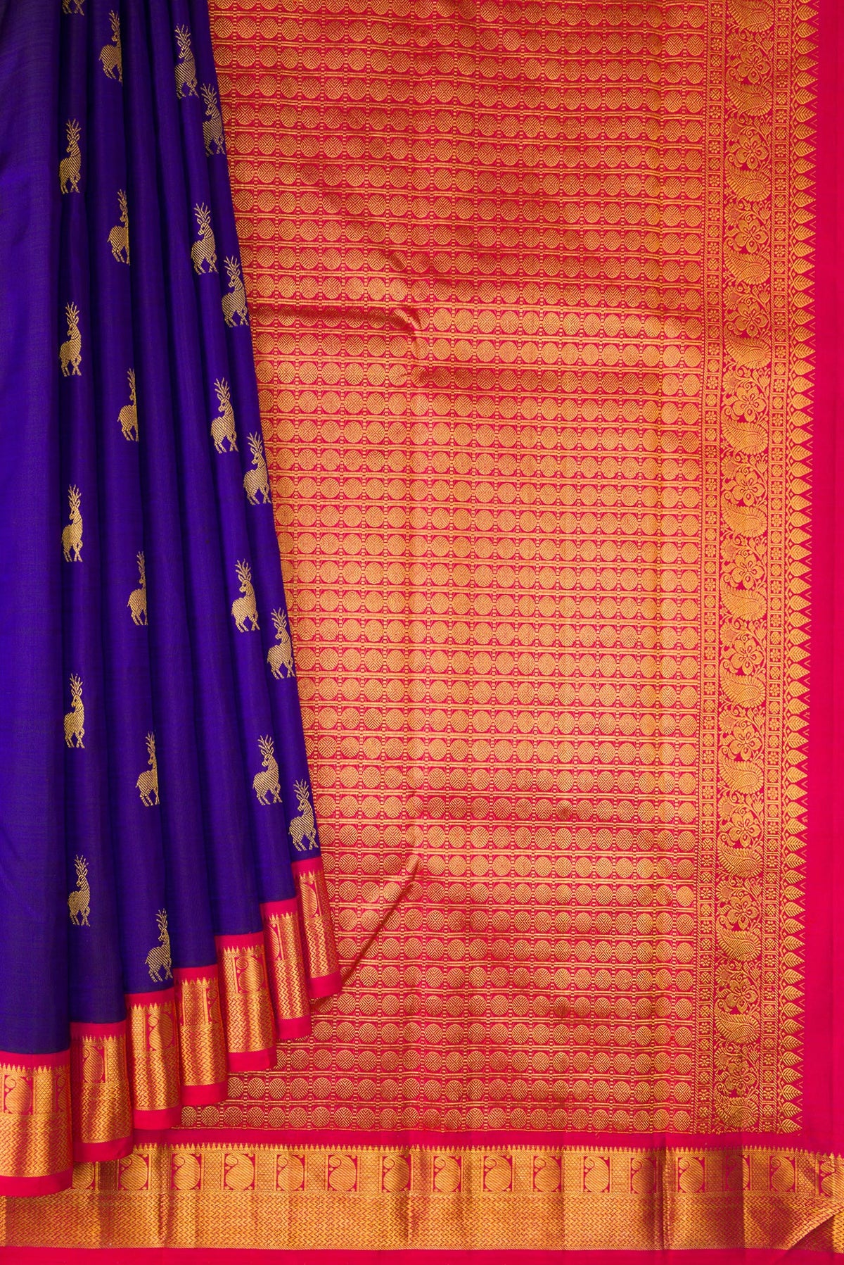 Pleats and pallu of Pure Silk Royal Blue Kanjivaram Saree with Zari Butta on the body and Zari Border. 