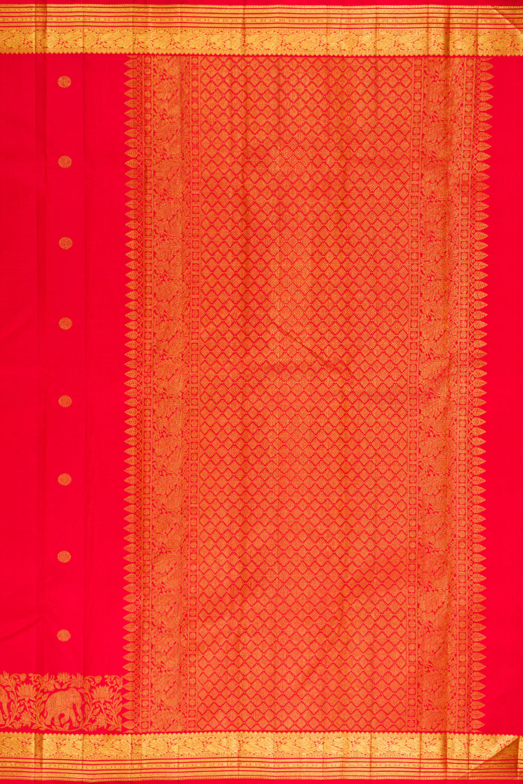 Close up image of the pallu of Pure Silk Red Dual Tone Kanjivaram Saree with Zari Butta on the body and Fancy Border. 