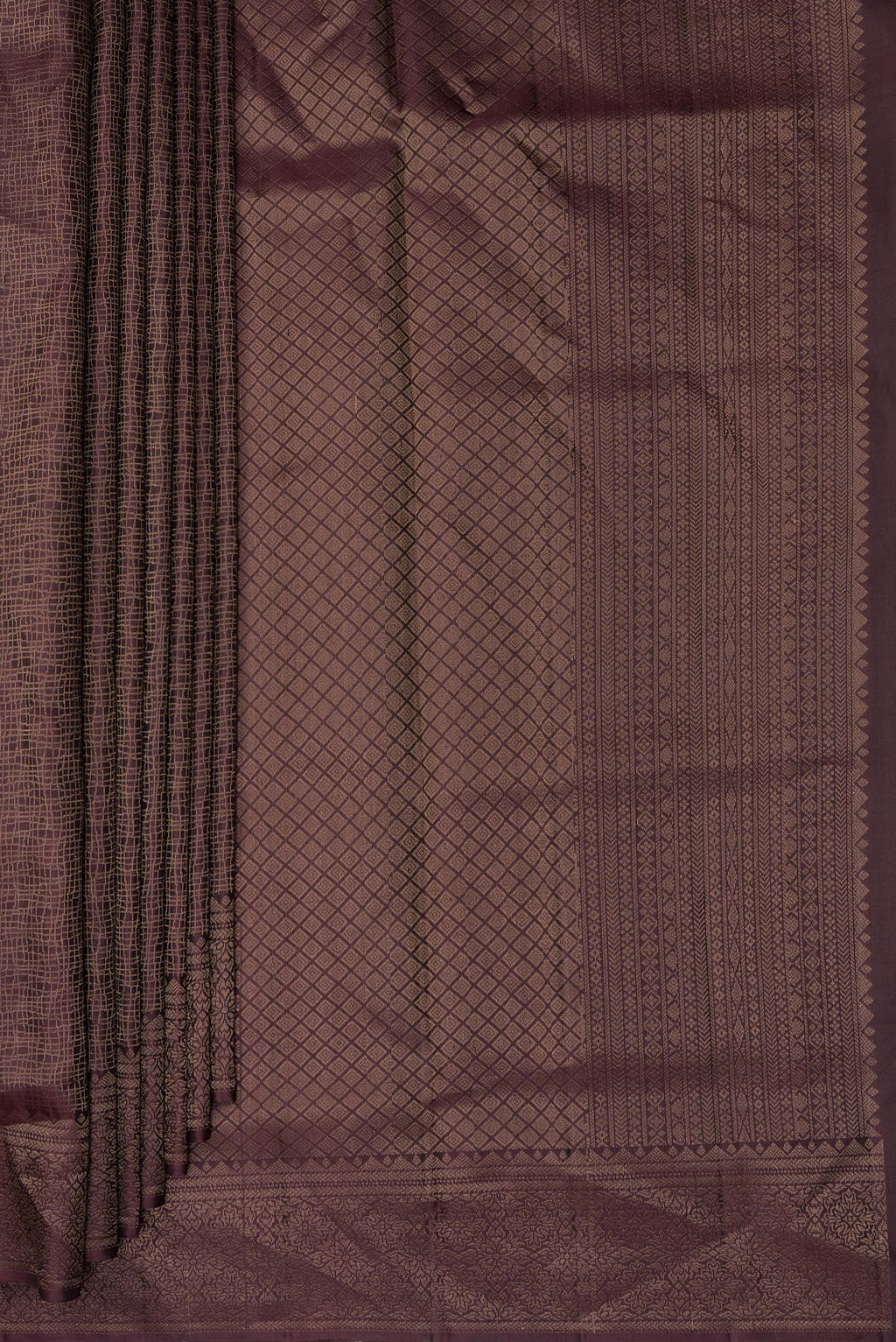 Pleats and pallu of Pure Silk Coffee Brown Soft Saree with Zari Brocade on the body and Fancy Border. 