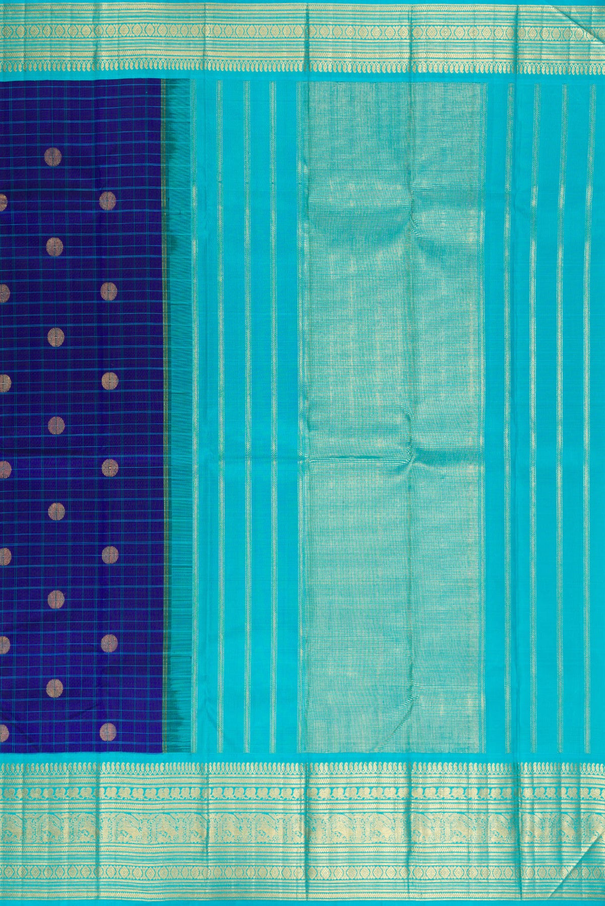 Close up image of the pallu of Pure Silk Royal Blue Kanchipuram Saree with Checked design on the body and Zari Border. 
