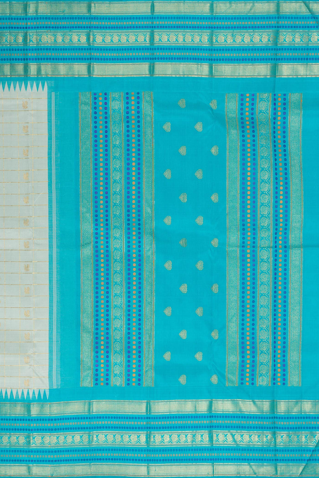 Close up image of the pallu of Pure Silk Light Blue Dual Tone Kanchipuram Saree with Veldhari on the body and Fancy Border. 