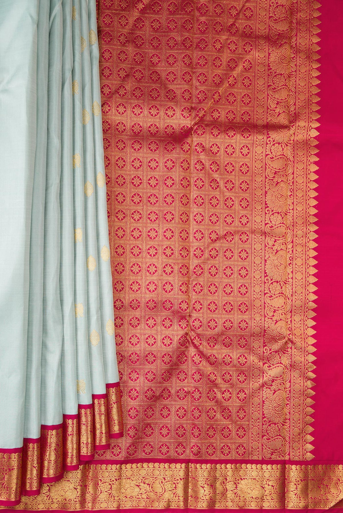 Pleats and pallu of Pure Silk Light Blue Kanjivaram Saree with Zari Butta on the body and Zari Border. 