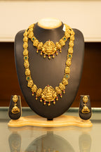 Antique Lakshmi Necklace Set in 22 Kt