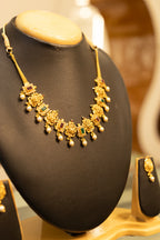 Lotus Bud Gold Necklace Set in 22 Kt