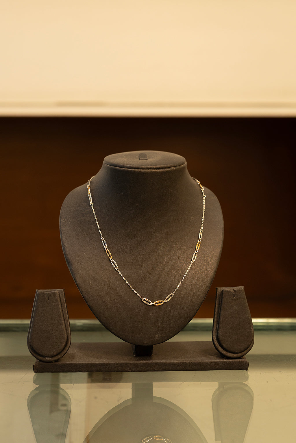 Dual Tone Oval Link Silver Chain