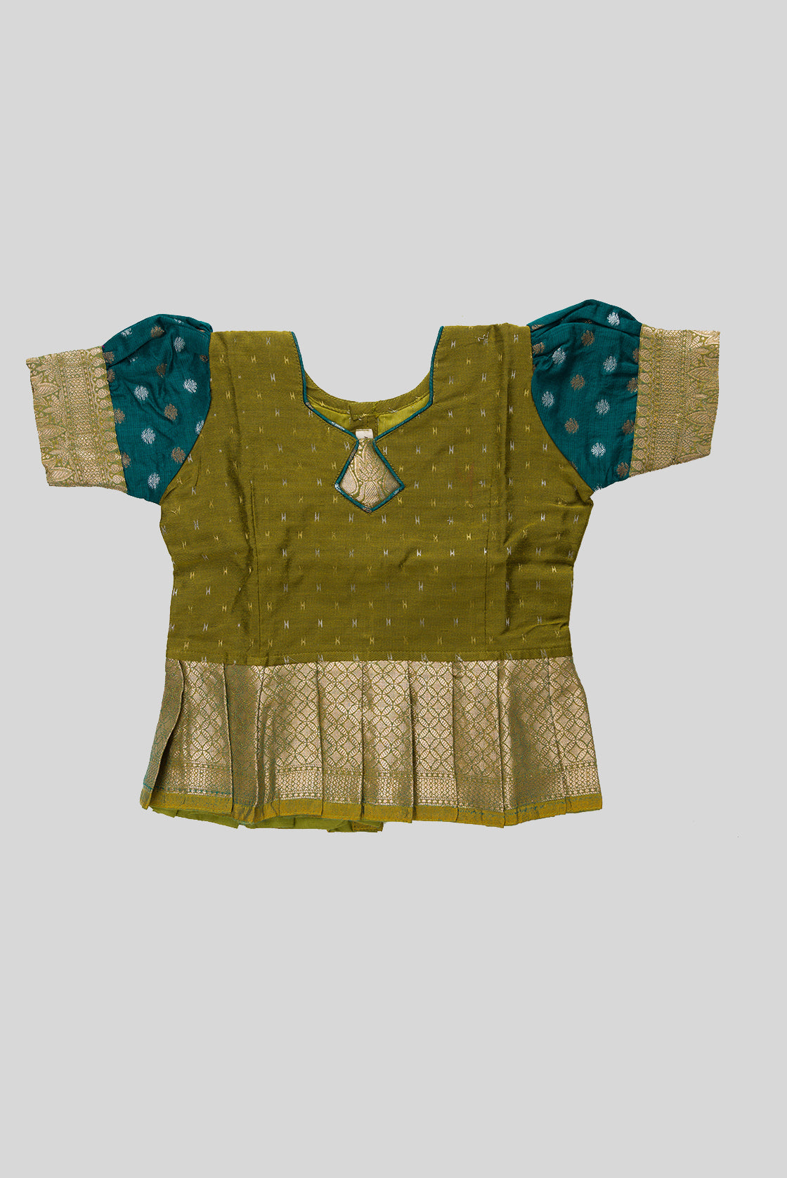 Close up blouse image of Mehandi Green Readymade Cotton Pavadai Set with Zari Butta on the body and Zari Border