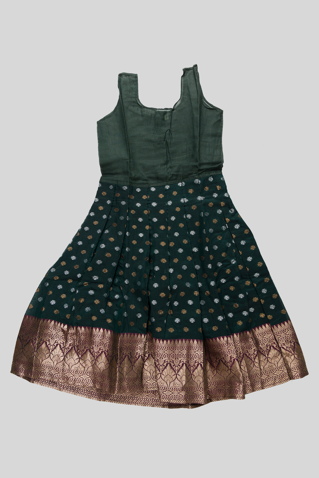 Skirt Image of Magenta Readymade Cotton Pavadai Set with Zari Butta on the body and Zari Border
