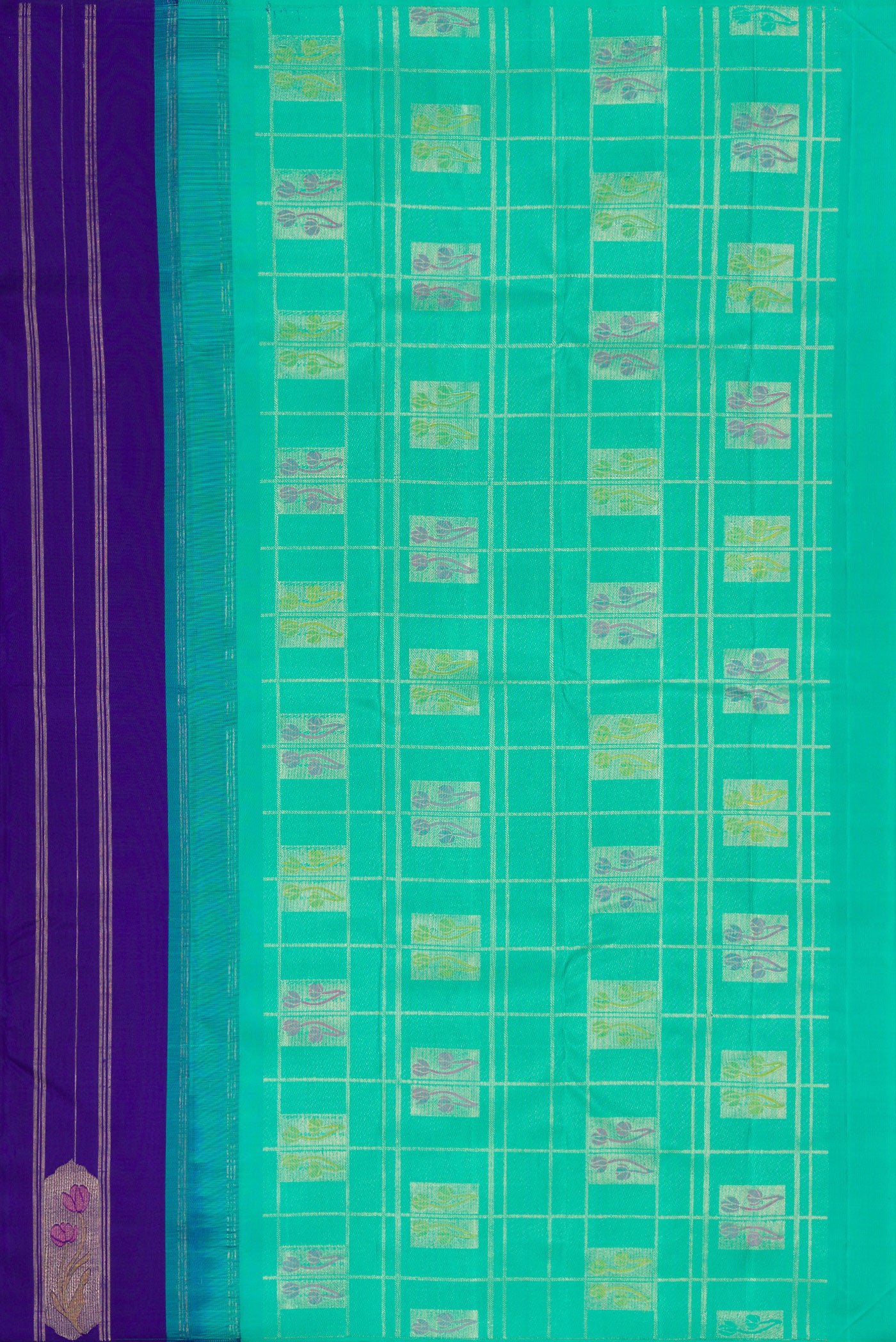 Close up image of the pallu of Royal Blue Dual Tone Kanjivaram Silk Saree with Stripes on the body and Fancy Border. 