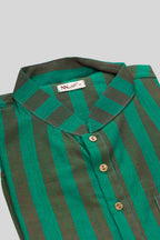 Detailed shot of Green Pure Silk Stripes Mens Kurta