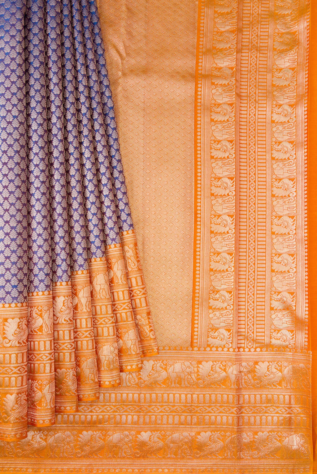 Pleats and pallu of Purple Dual Tone Kanchipuram Tissue Silk Saree with Zari Brocade on the body and Fancy Border. 