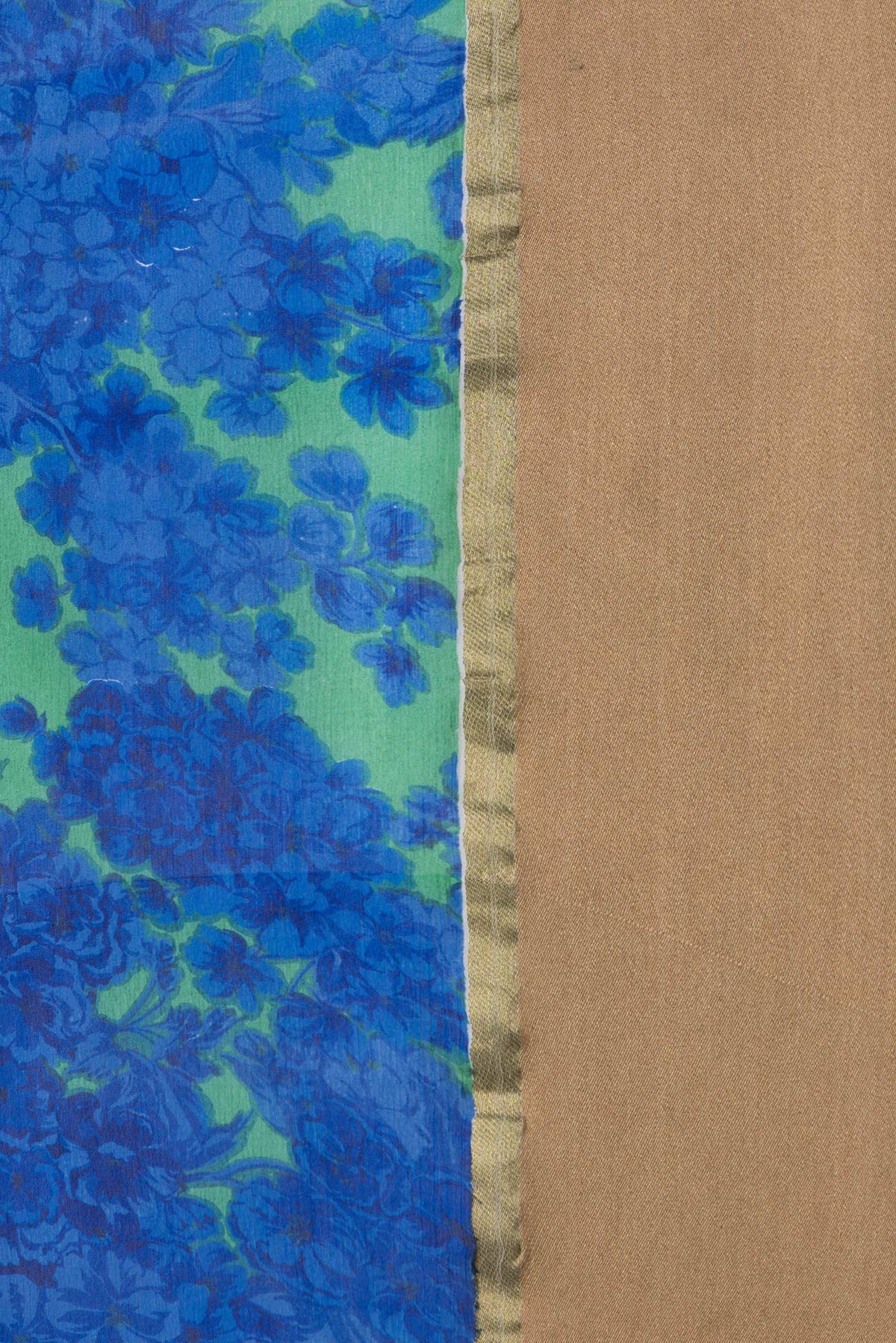 Border image of Parrot Green Dual Tone Mysore Chiffon Saree with Printed design on the body and Zari Border. 