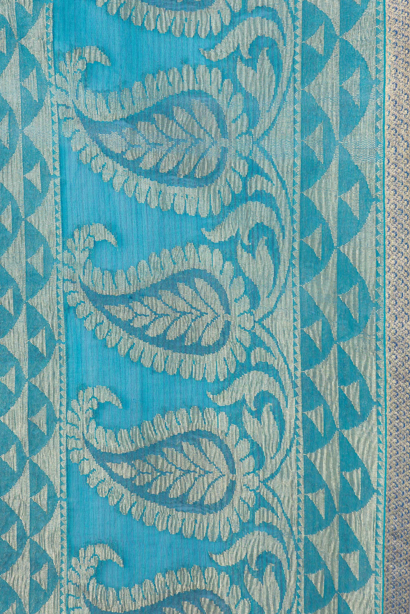 Border image of Sky Blue Dual Tone Mysore Georgette Saree with Zari Butta on the body and Zari Border. 