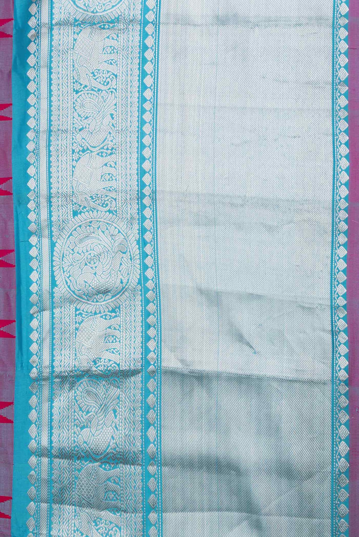 Border image of Pink Dual Tone Gadwal Silk Saree with Zari Butta on the body and Zari Border