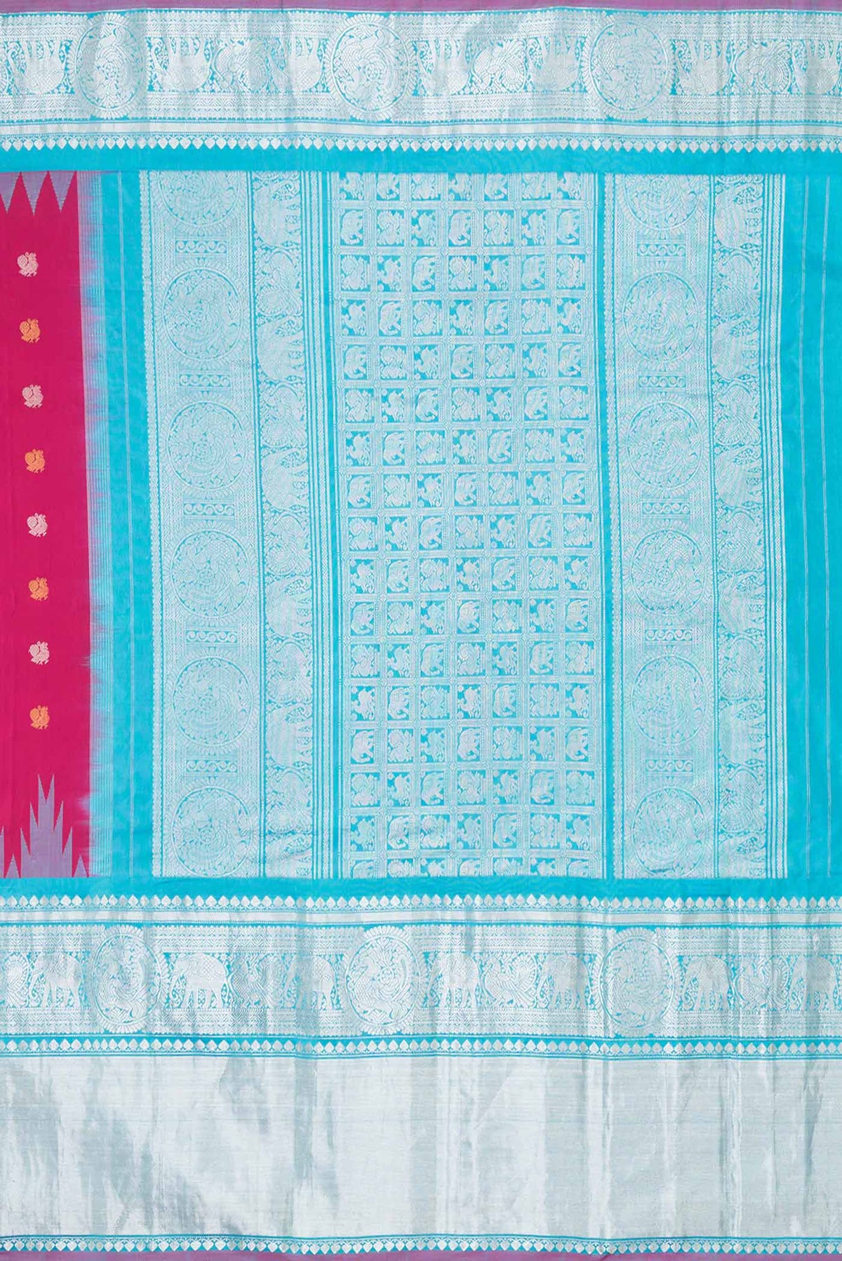 Close up image of the pallu of Pink Dual Tone Gadwal Silk Saree with Zari Butta on the body and Zari Border