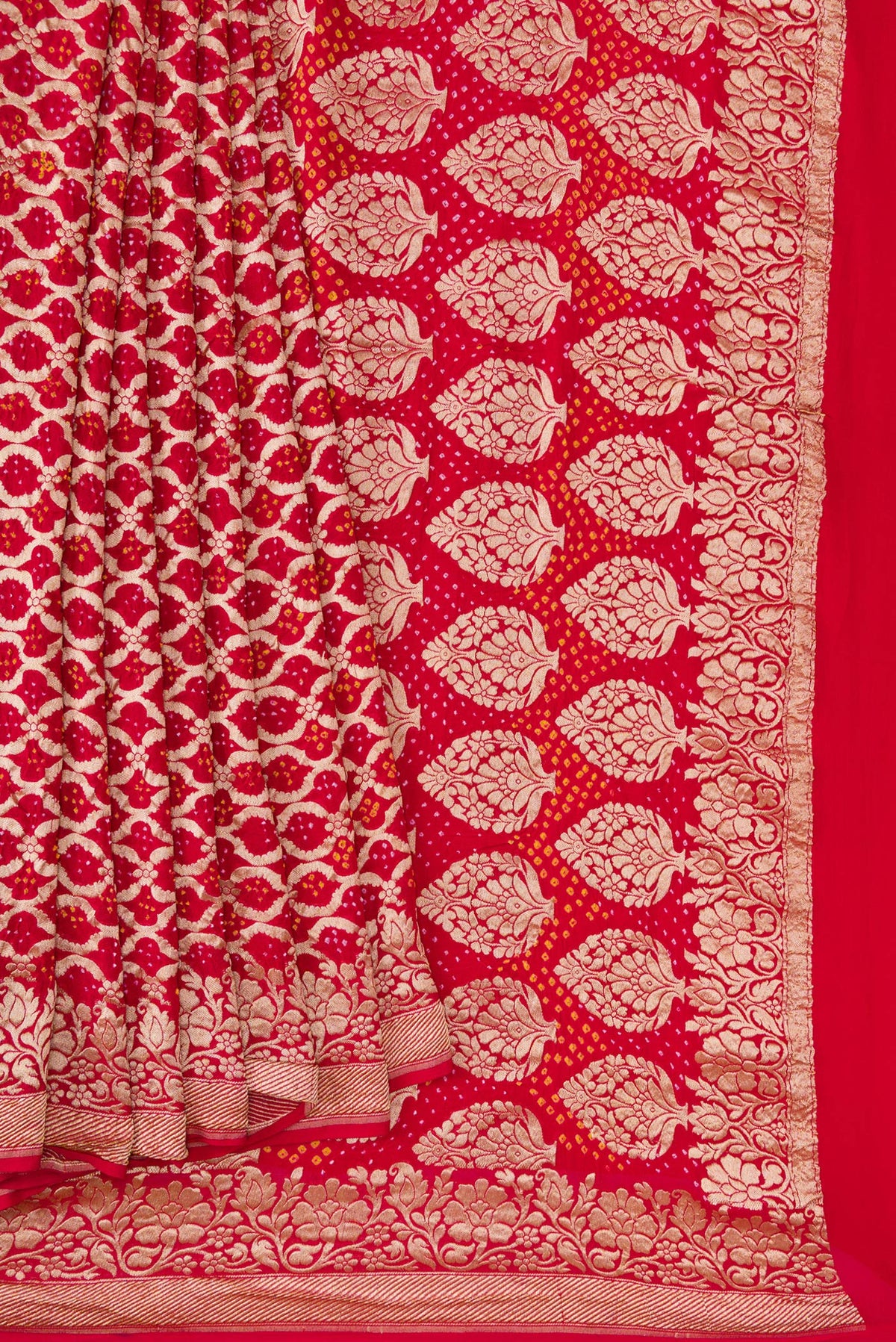 Pleats and pallu of Red Dual Tone Banarasi Georgette Saree with Zari Brocade on the body and Fancy Border. 