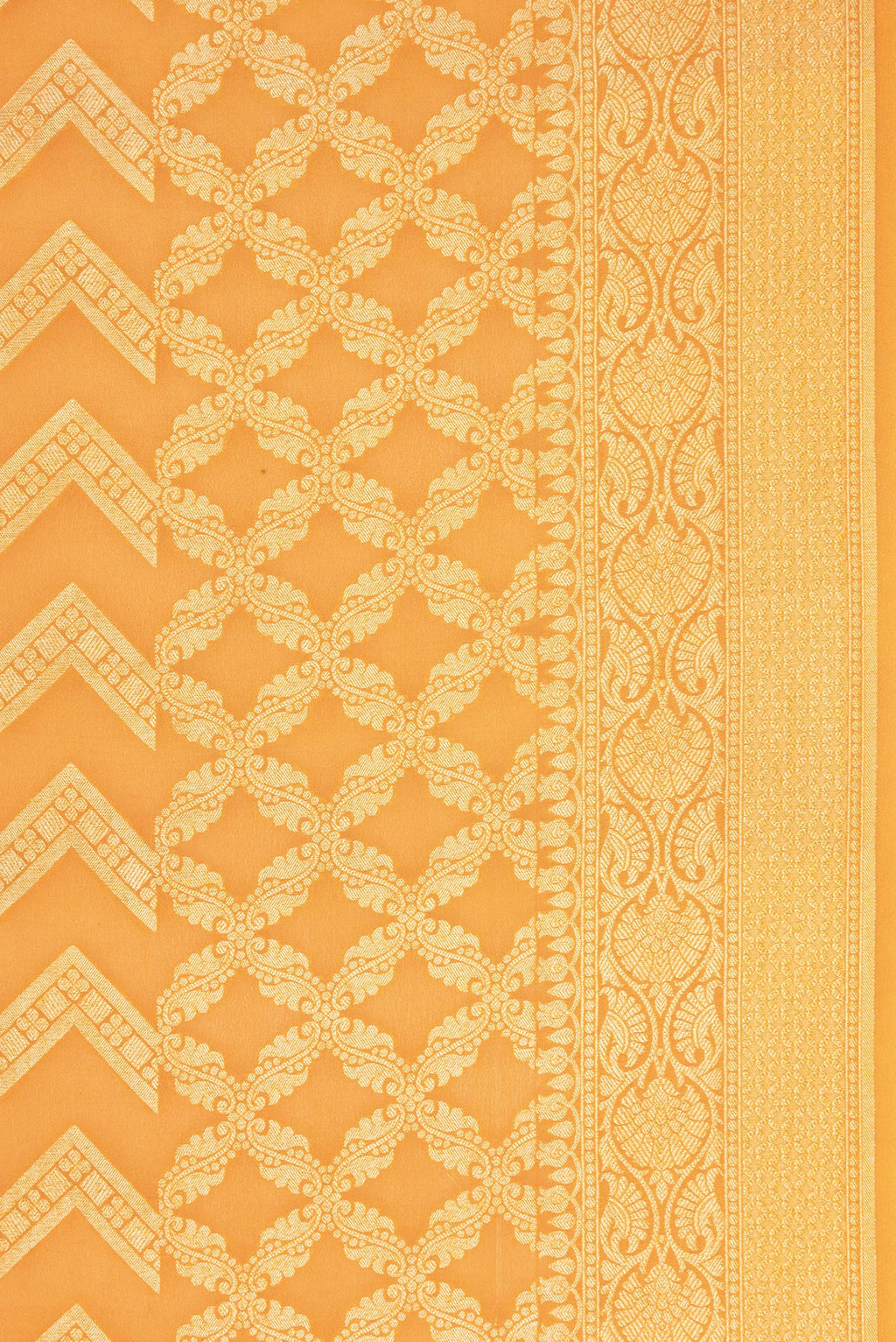 Border image of Orange Dual Tone Mysore Georgette Saree with Zari Brocade on the body and Zari Border. 