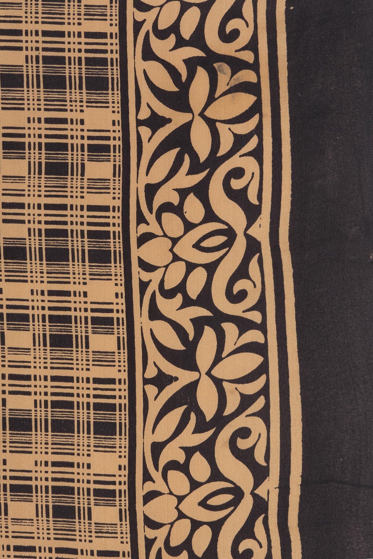 Border image of Black Dual Tone Mysore Crepe Saree with Printed design on the body and Printed Border. 